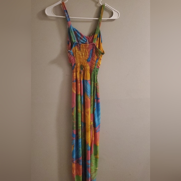 Beautiful Full Color Maxi Sun Dress (Small) - Picture 5 of 6